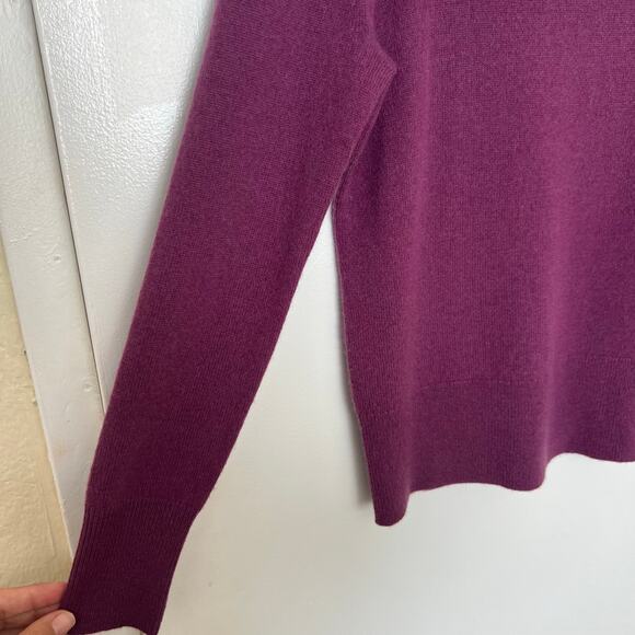 J.Crew Cashmere Crewneck Sweater Purple Plum Classic Soft Lightweight Knit - Picture 5 of 13